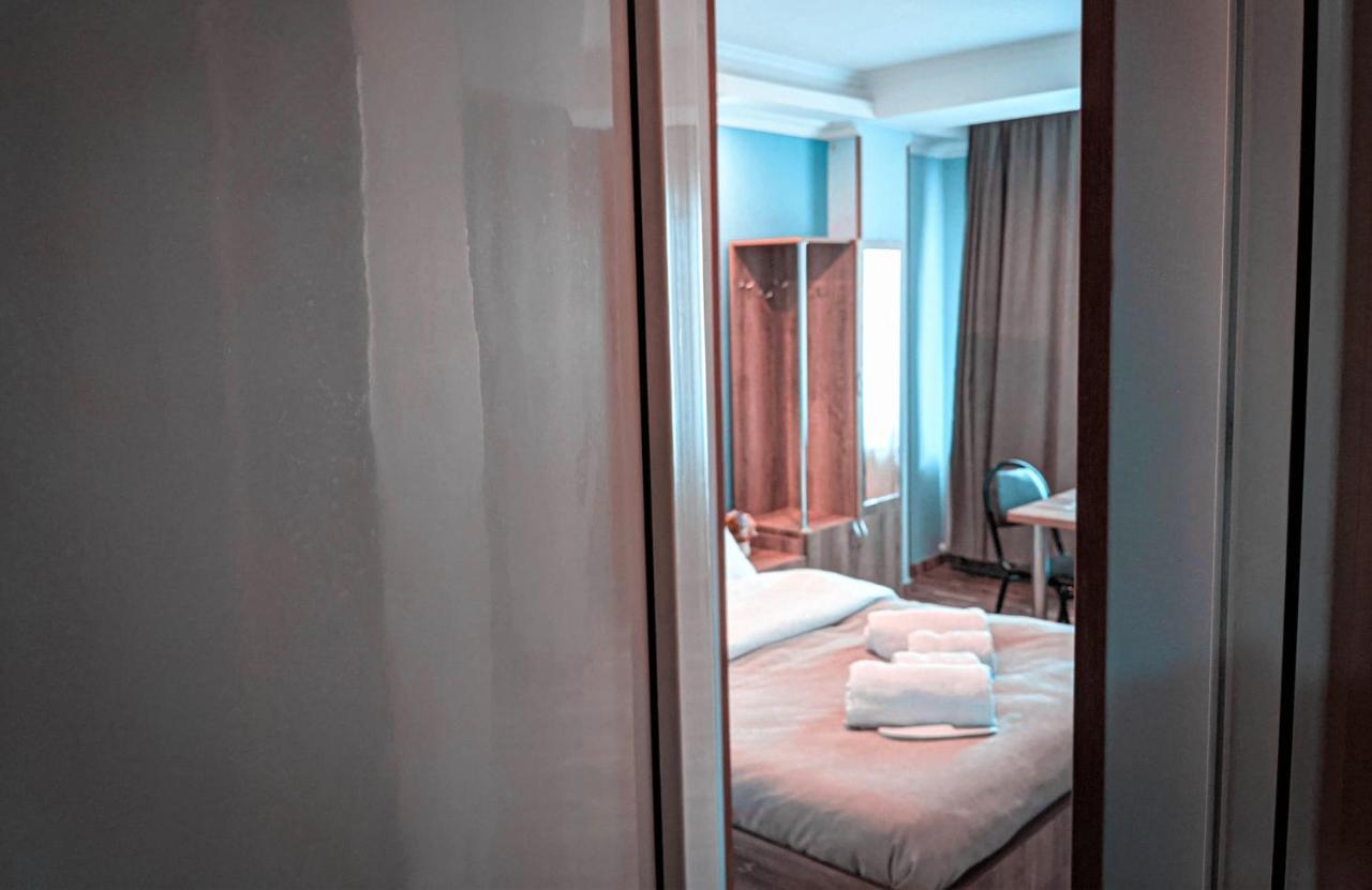 Tbilisi Airport Hotel - Atu Екстериор снимка