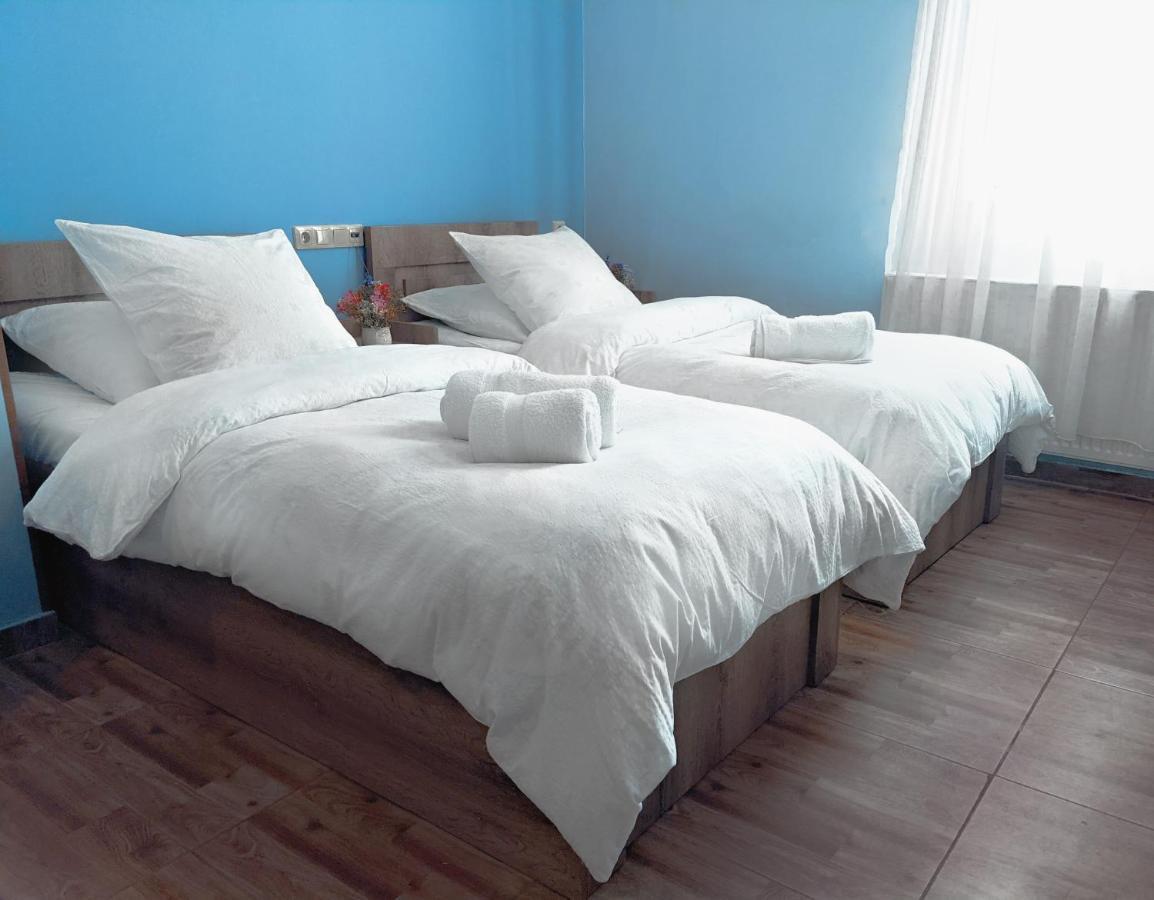 Tbilisi Airport Hotel - Atu Екстериор снимка